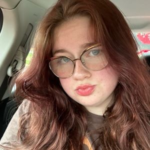 Meet your Posher, Hailee